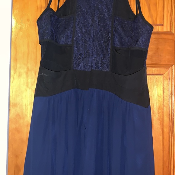 Dress - Picture 11 of 15